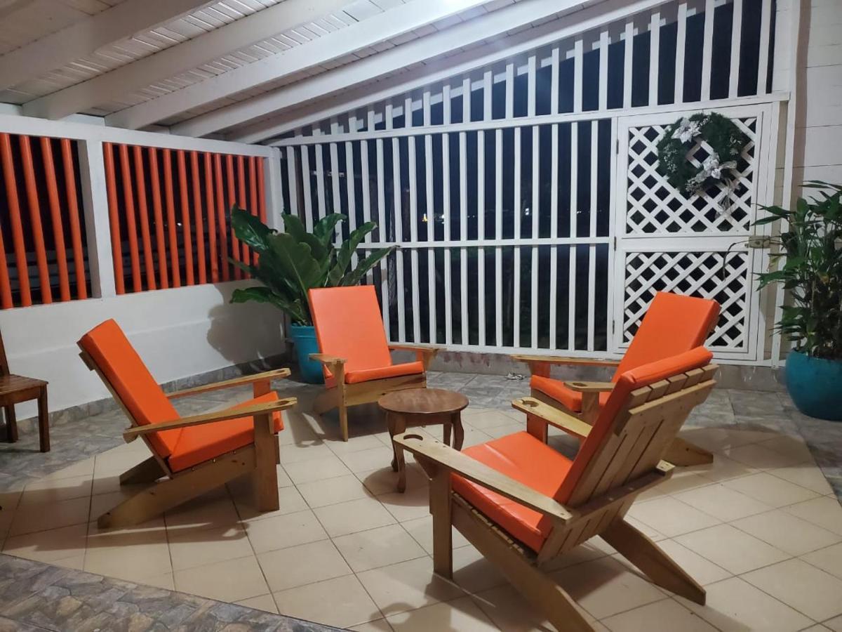Sunset Bay B&B Brig Bay ภายนอก รูปภาพ