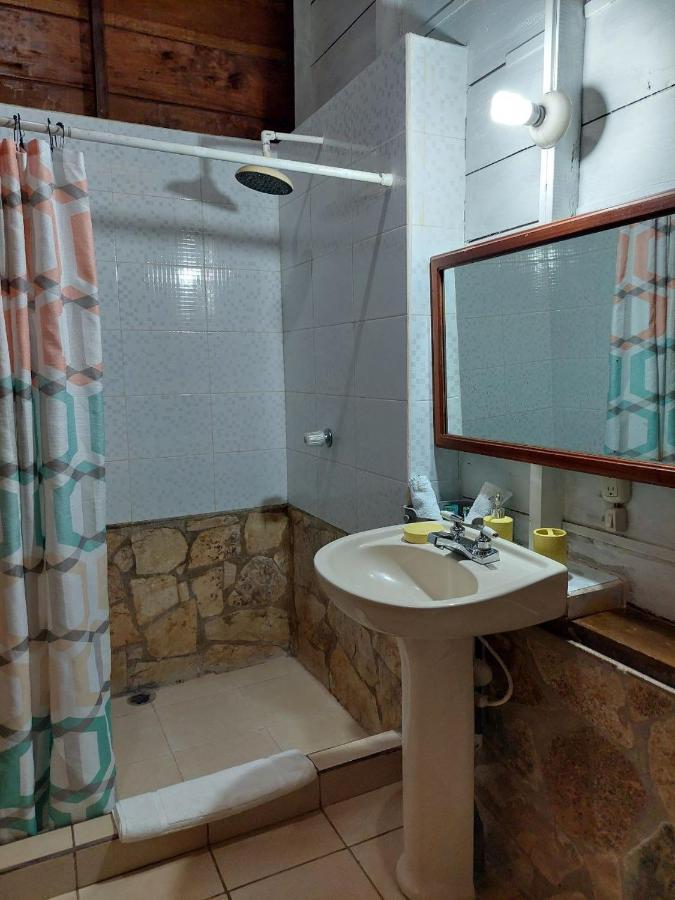 Sunset Bay B&B Brig Bay ภายนอก รูปภาพ