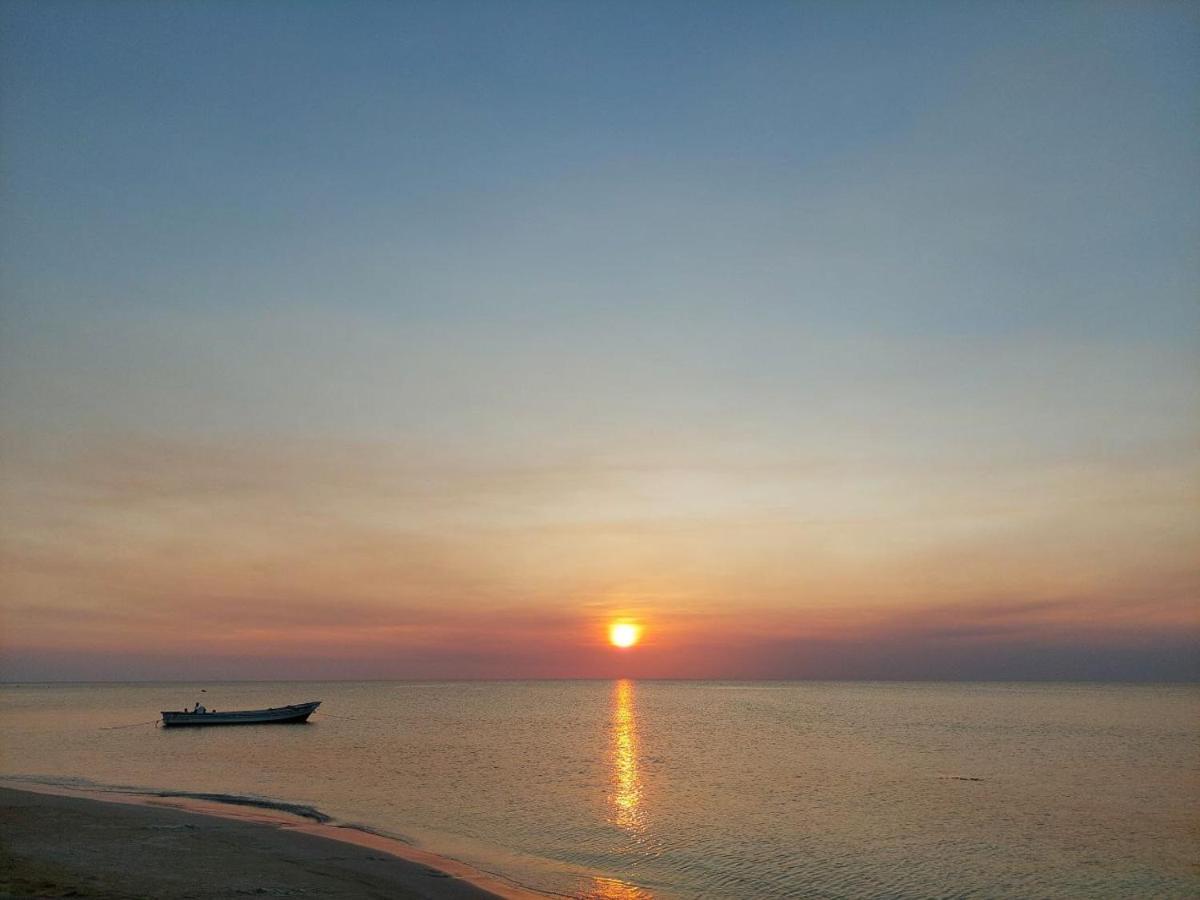 Sunset Bay B&B Brig Bay ภายนอก รูปภาพ